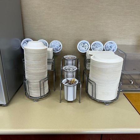 מיסולה Comfort Inn מראה חיצוני תמונה