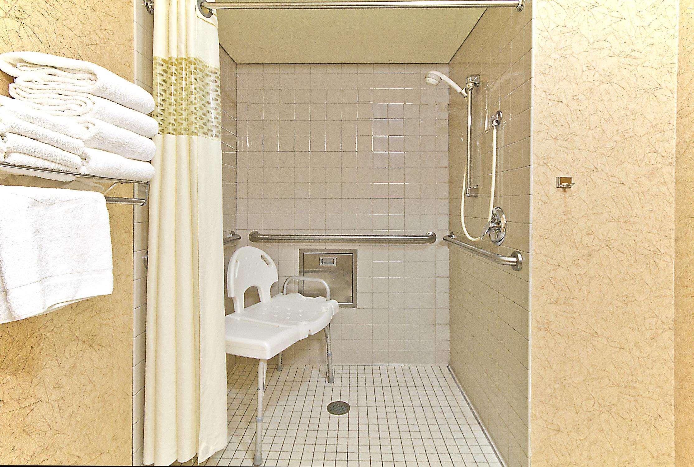 מיסולה Comfort Inn מראה חיצוני תמונה