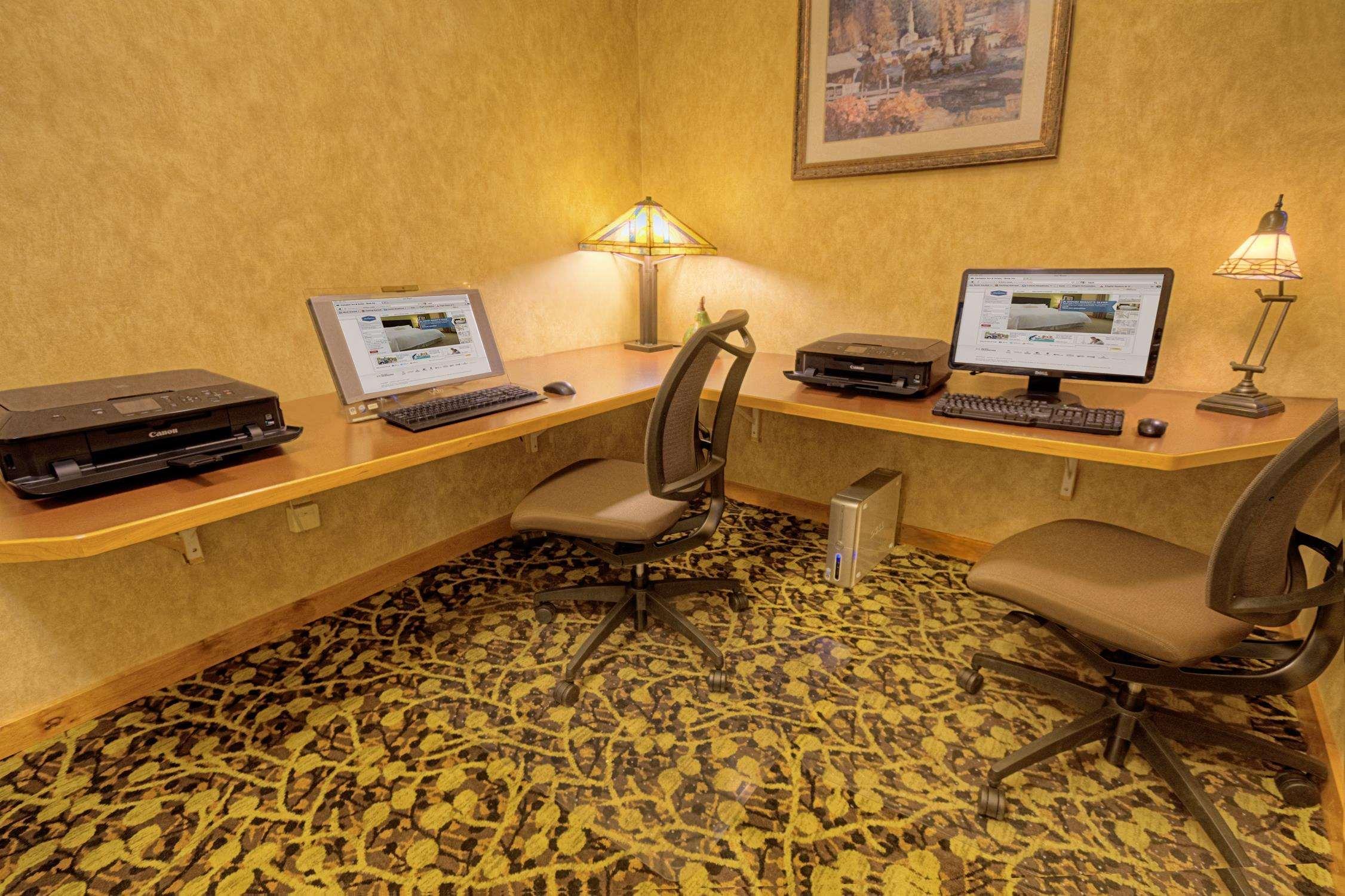 מיסולה Comfort Inn מראה חיצוני תמונה
